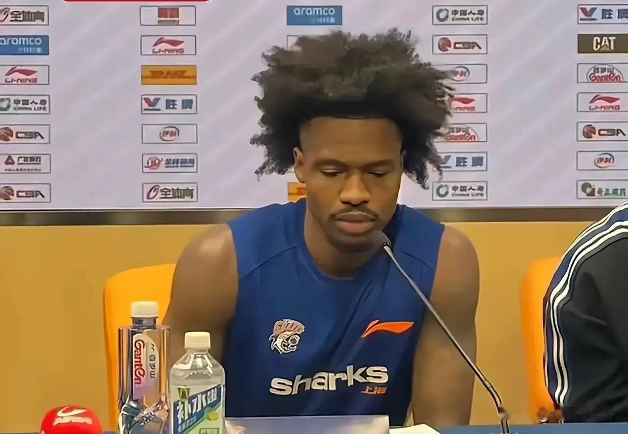 恩怨情仇今晚释然：古德温先说感谢，再说全力争胜！
今天早些时候，上海男篮外援古德