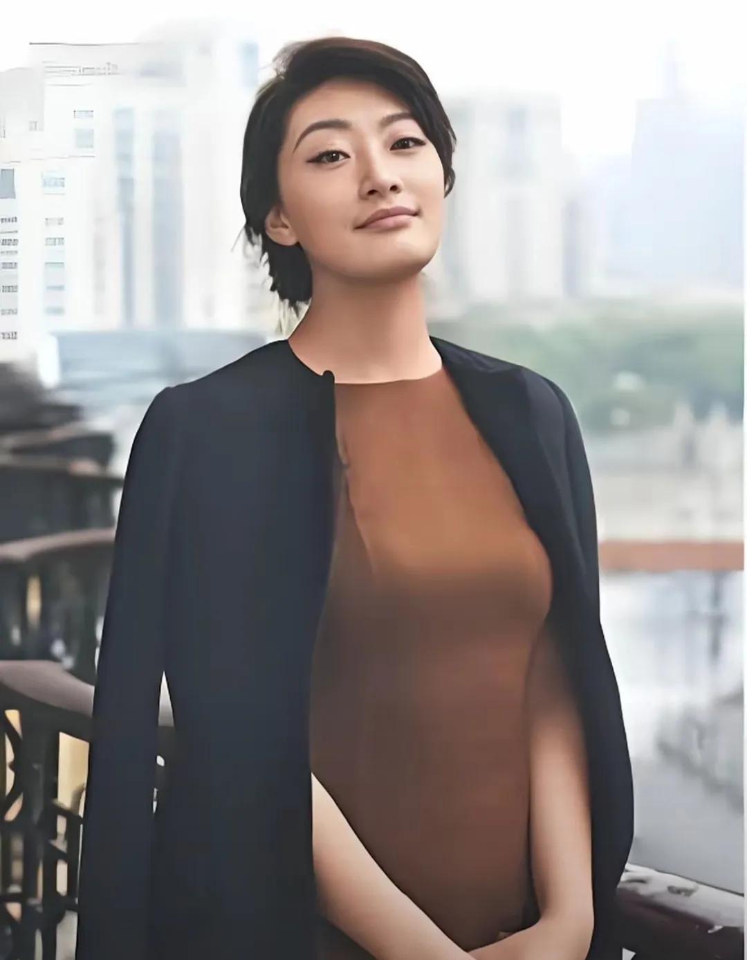 在宗馥莉第二次辞职之际，宗庆后三弟宗泽后对凤凰网《风暴眼》表示，“不得不说，在我