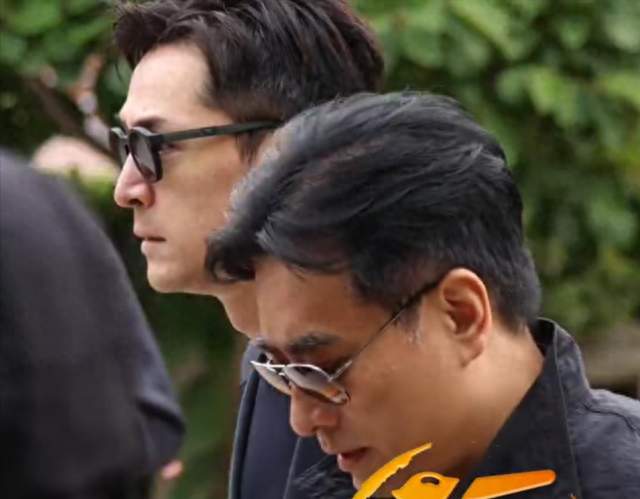 扎心了！直到游本昌葬礼结束，胡歌哭红眼，也没等来儿子游智超