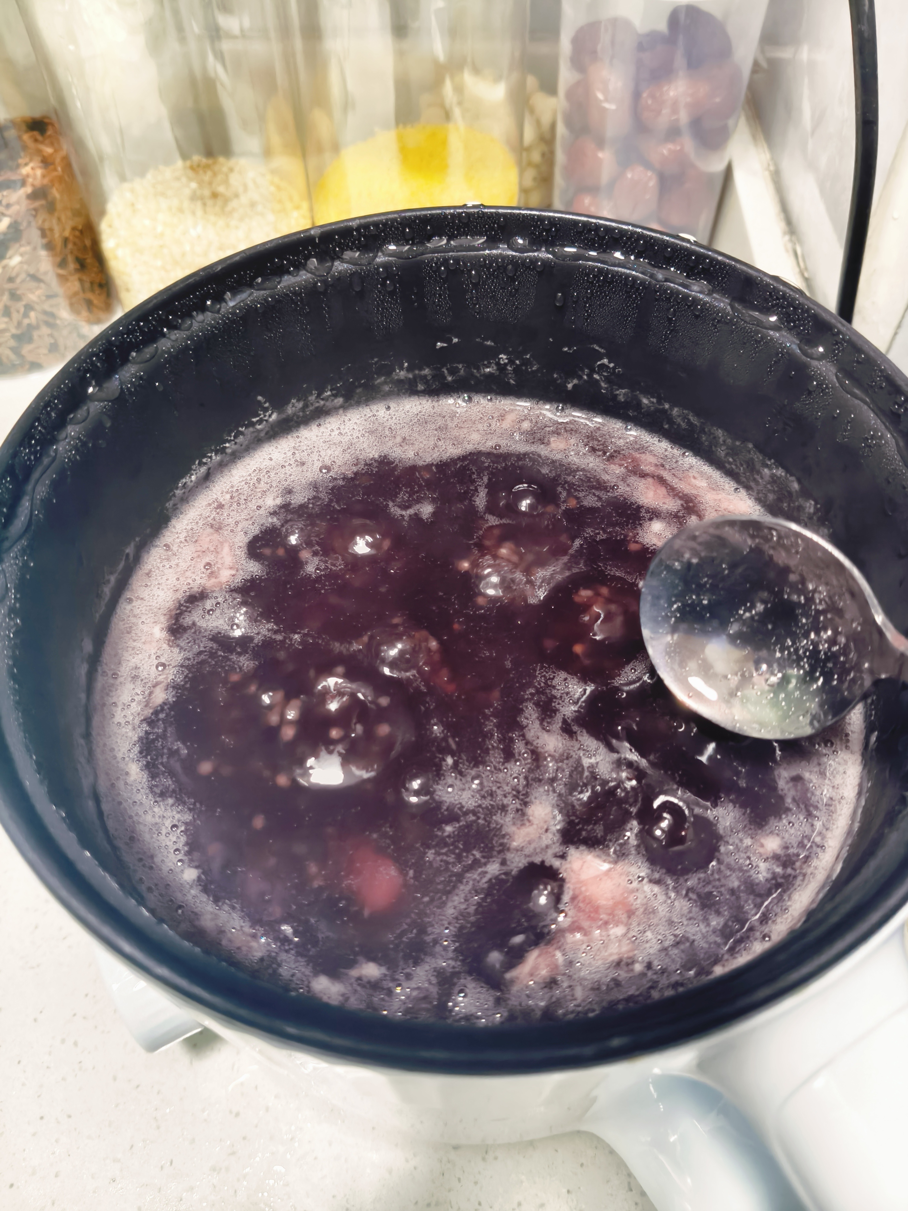 我熬的粥咋这么黑🥲 