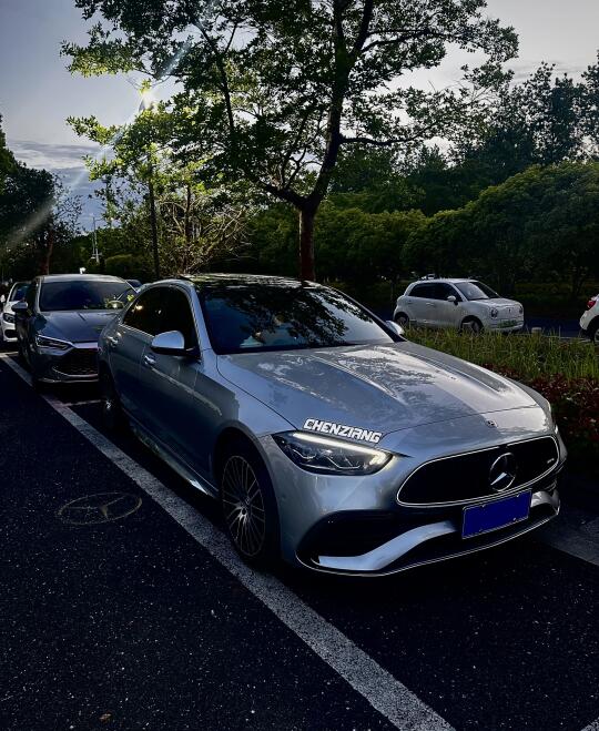 奔驰C260L省钱出效果的改装方案~发光中网