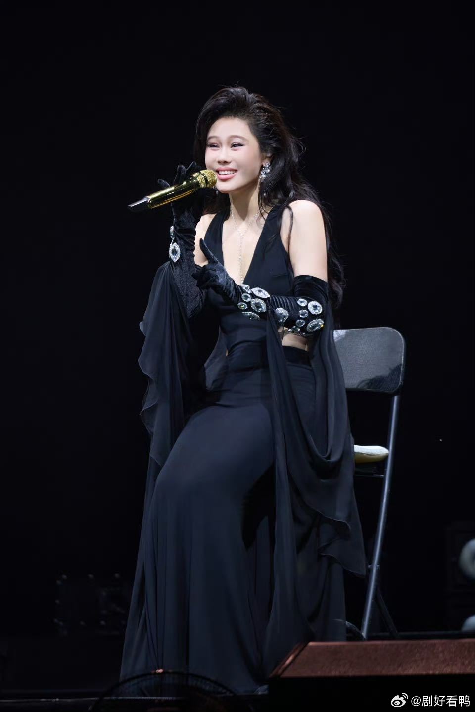 袁娅维说怀胎两年快生了 袁娅维说“怀胎两年快生了”，原来是苦心筹备的英专要登场！