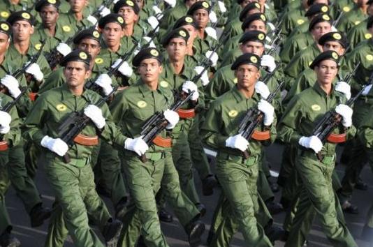 美国大概率不敢真对古巴出手！如今因为一场战争，美国已然有了从世界霸主地位掉下来的