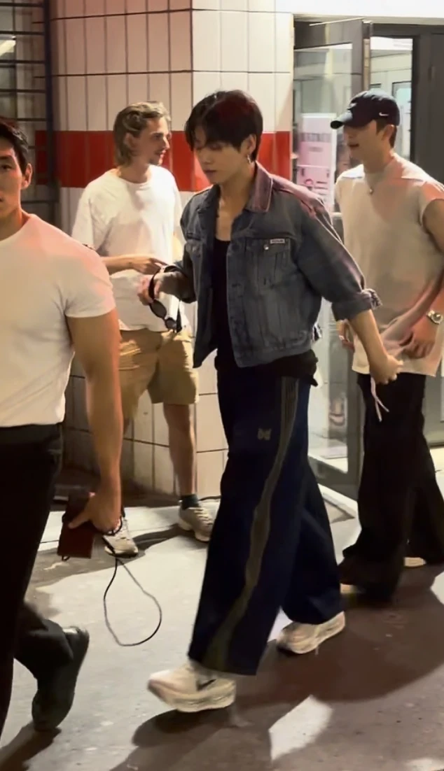 💙🕶️