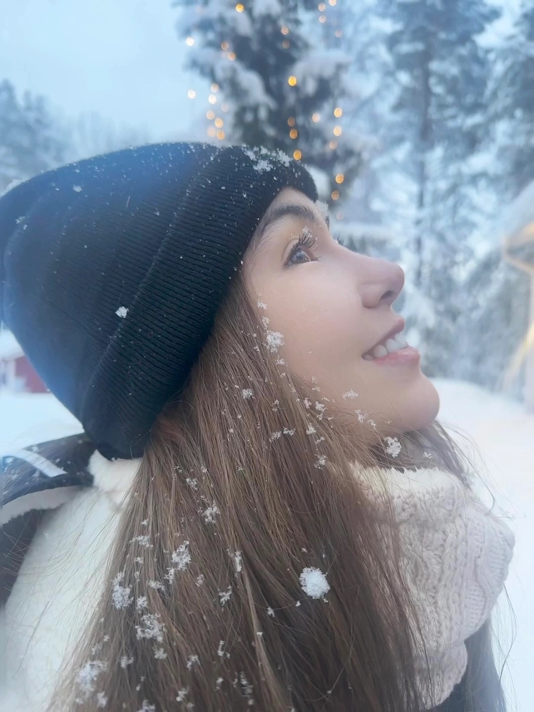 #昆凌[超话]# 20231226小红薯更新 ️ ❄️ 來玩雪吧🌟來到白雪王國