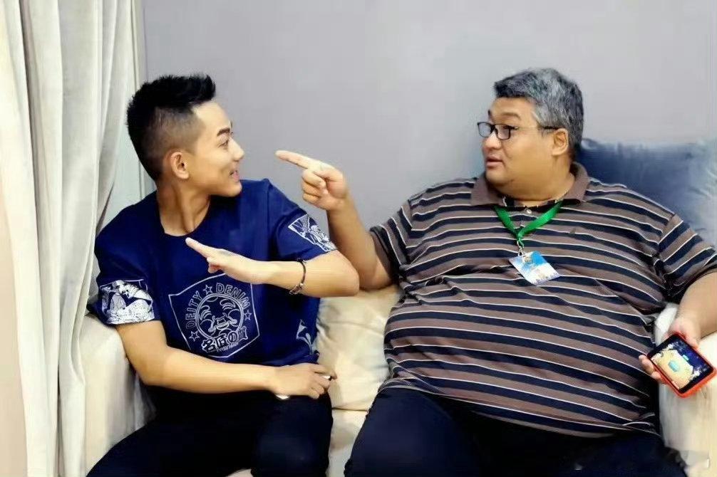 差点以为苏醒经纪人转行教声乐了声鸣远扬 每次听苏醒唱歌都觉得很治愈，《声鸣远扬》