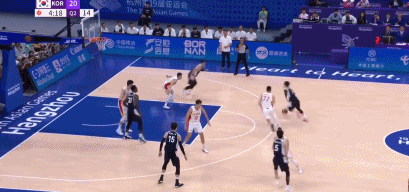 行云流水！

亚运会男篮1/4决赛，中国vs韩国
中国男篮猛如虎
痛打韩国男篮
