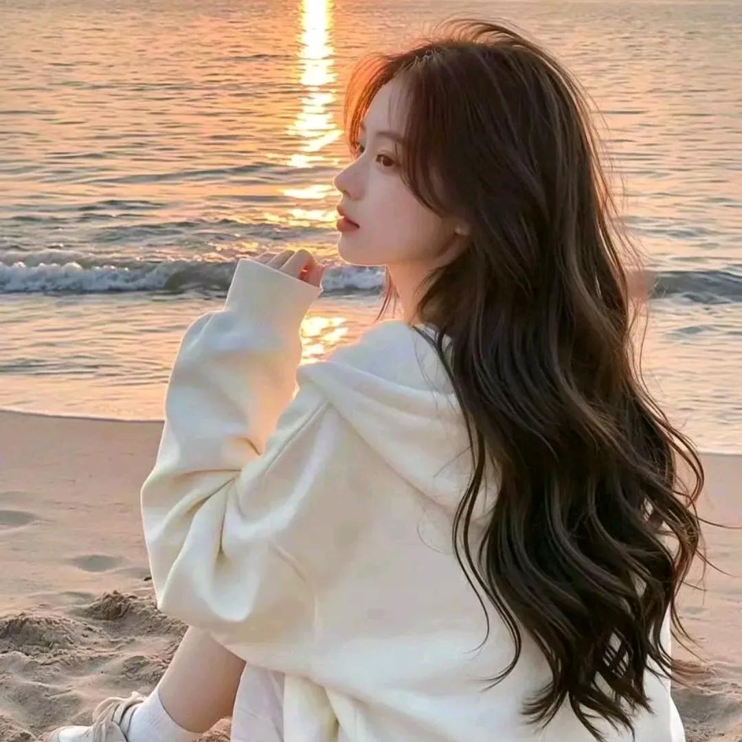 海边漫步，感受温柔时光，做回自己🌊✨海边温柔女孩 海边度假少女 海边度假感 海