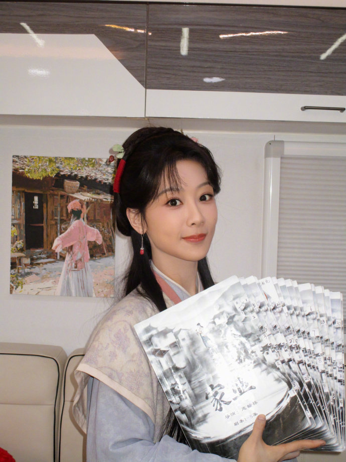 杨紫发文告别李祯 发走心长文告别新角色李祯，字里行间全是不舍——“制墨、传家、守