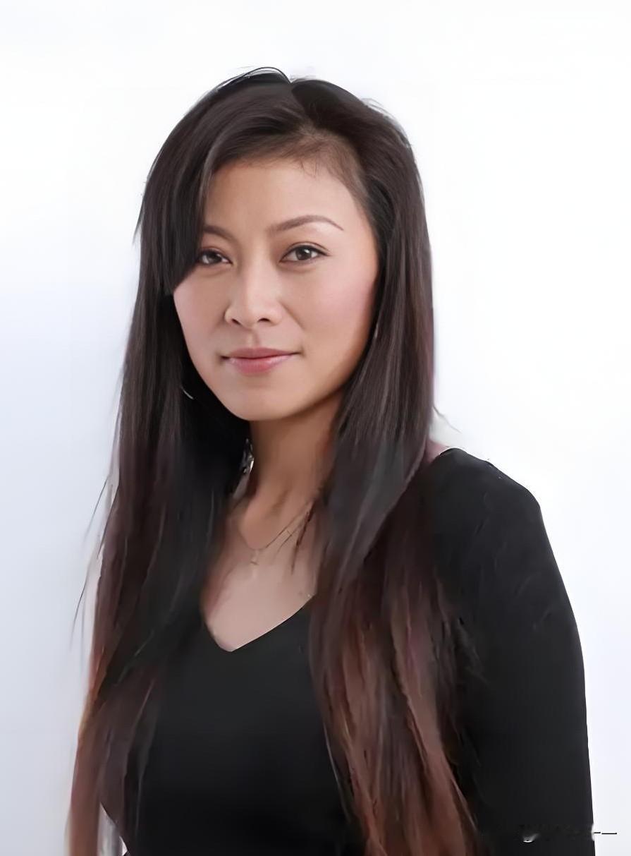 《四喜》最出人意料的，

不是冯美奇的意外怀孕，

更不是李之夏孩子是六指儿，而