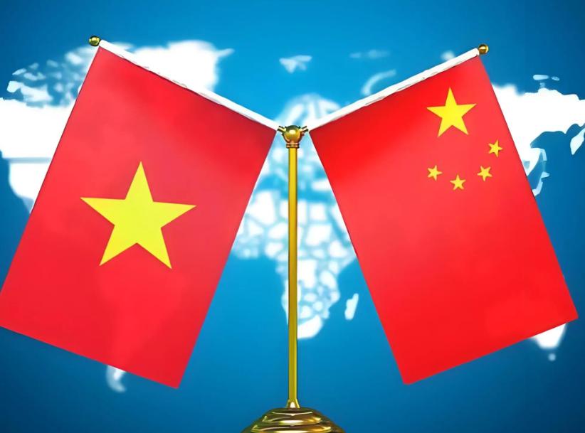 越南偷家失败？中国南海反击战打响！8月10日，专家表示：这次绝不手软！越南盯上了