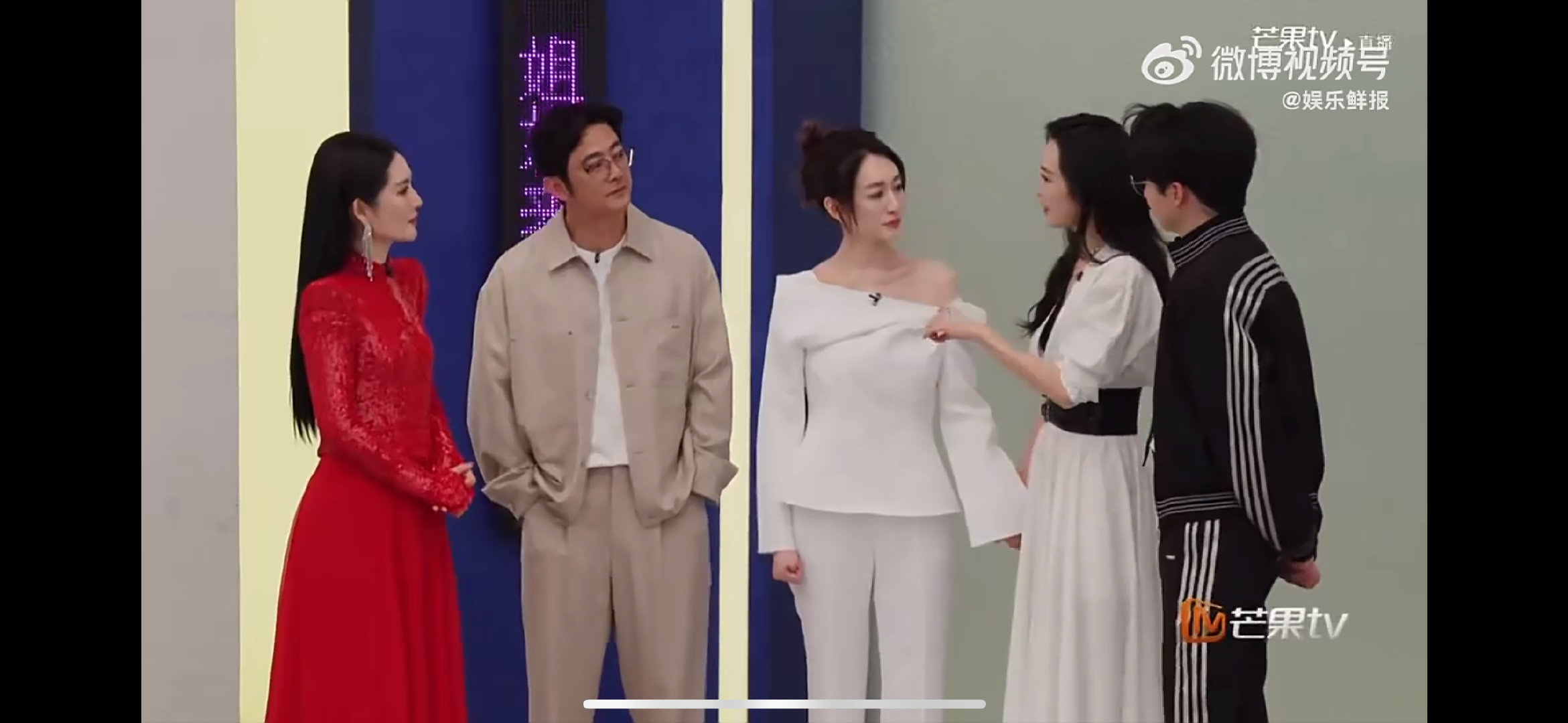 李小冉推掉所有工作参加浪姐乘风初见面直播乘风2026真心被可爱到！李小冉不扭捏不