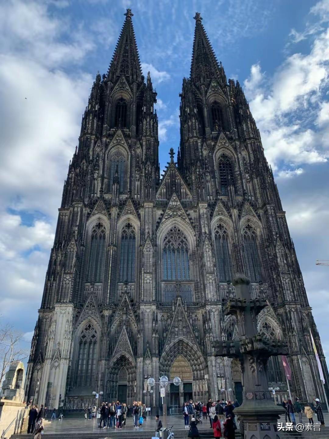 欧洲学坏了！也开始玩起了“双轨制”。

欧洲以前景点是“免费/低价为主、内外同价