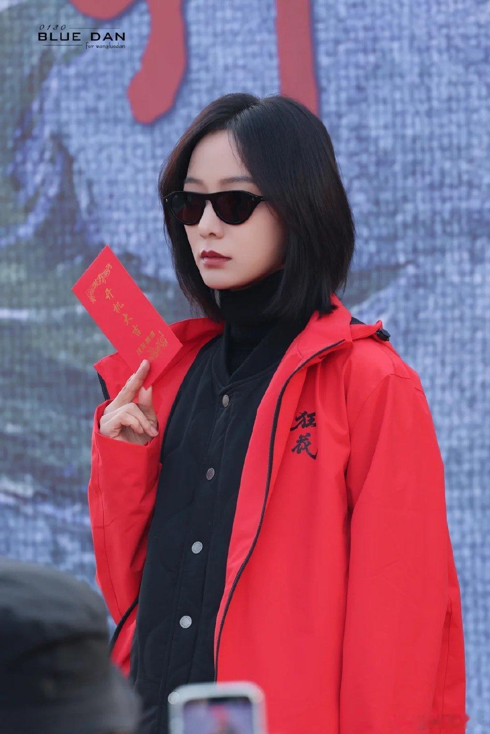 狂花开机 19年心结终要解开！王静求助后神秘失联，约定见面却未出现，三位身份迥异