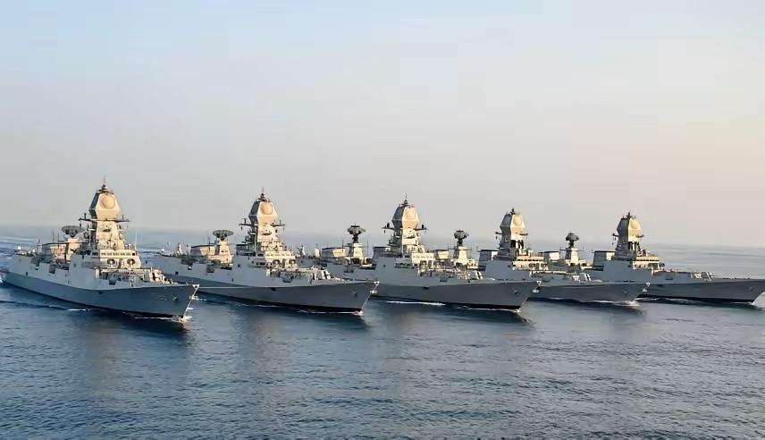 印度派遣六艘战舰赴中东，要给欧美上一课：什么叫真正强国？
​当全世界的目光都聚焦