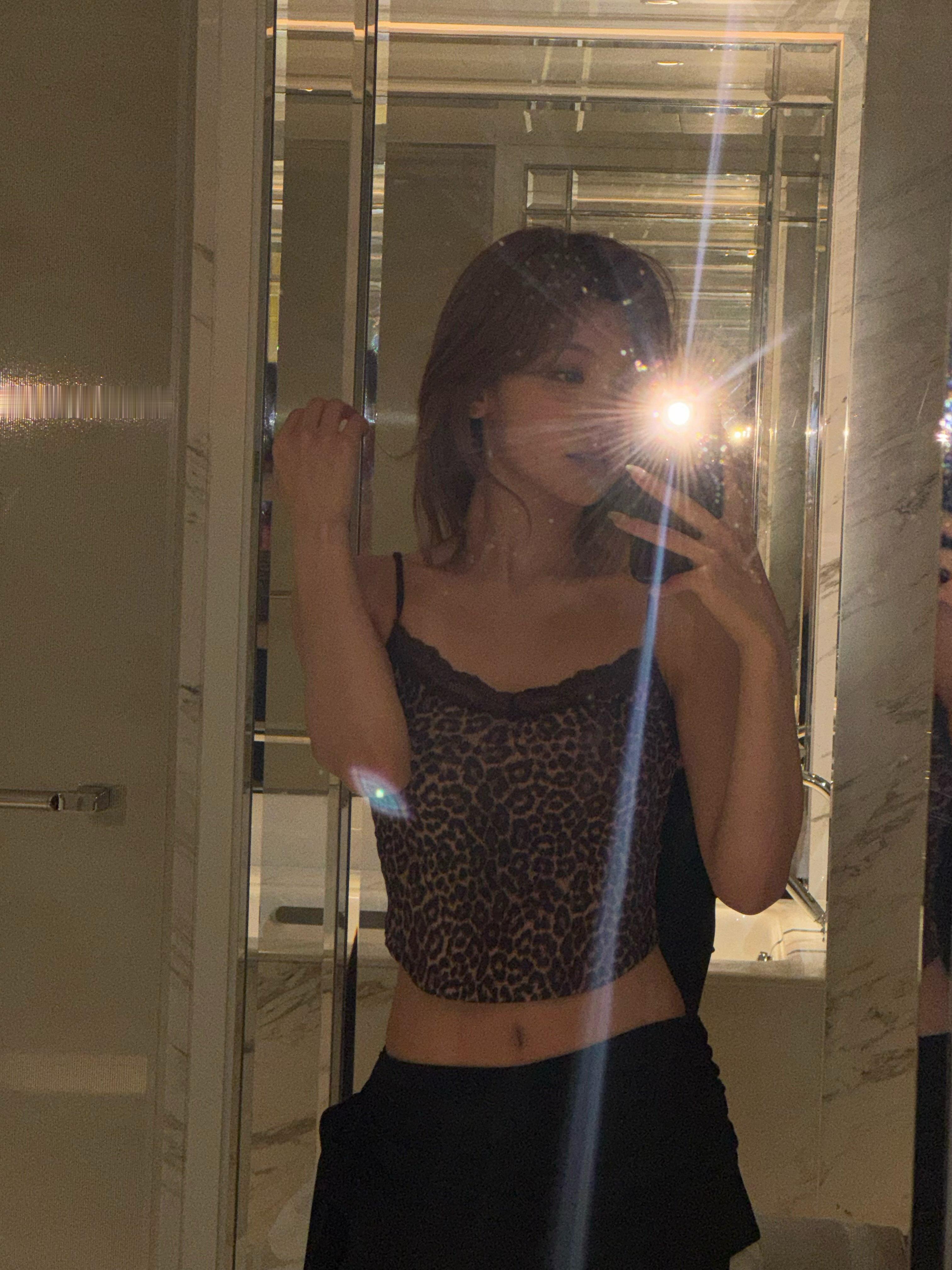 姐姐 你就诱惑我吧🤯🤯🤯😻😻😻 