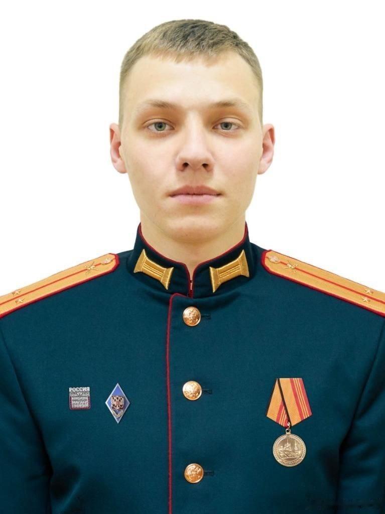 俄罗斯帅哥士兵弗拉季斯拉夫-谢尔盖耶维奇-斯皮钦（Vladislav Serge