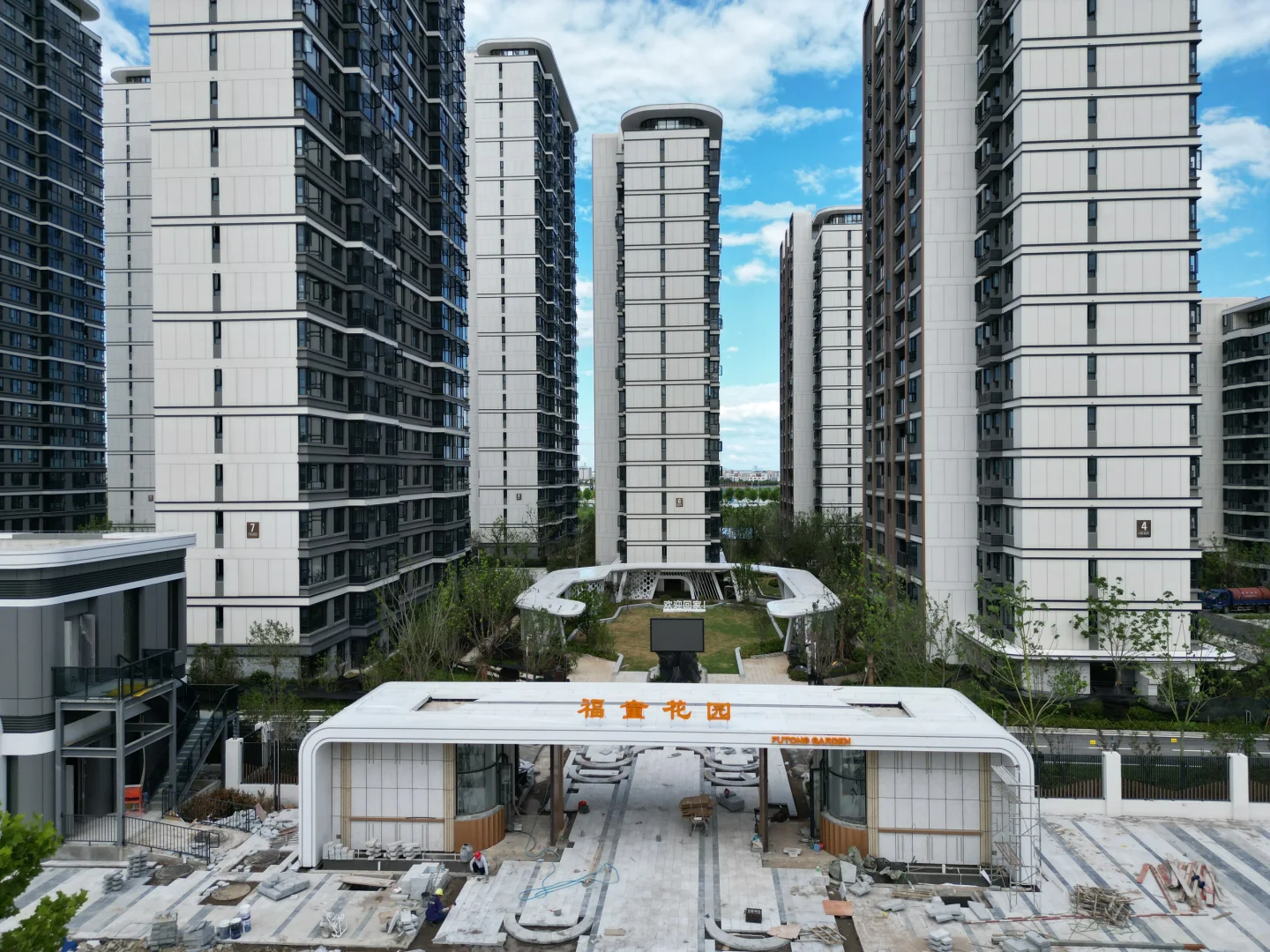 都说商品房建的不如回迁房，别搞错了，是真的