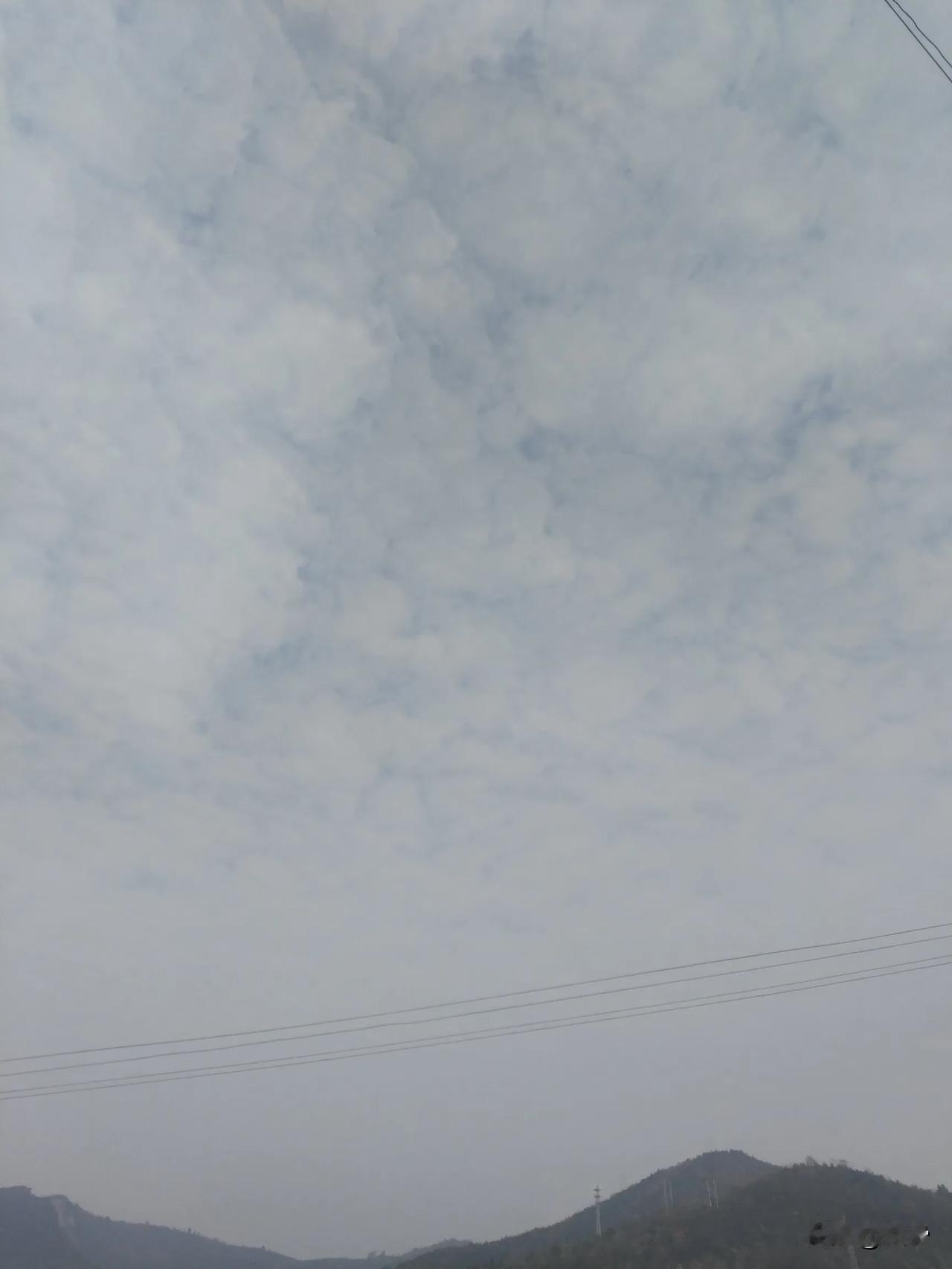 随手一拍一张天空照