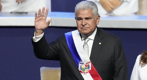 清算指令下达！撤出基建投资，掐断海运中转。当巴拿马强行锁死长和的起重机和调度系统