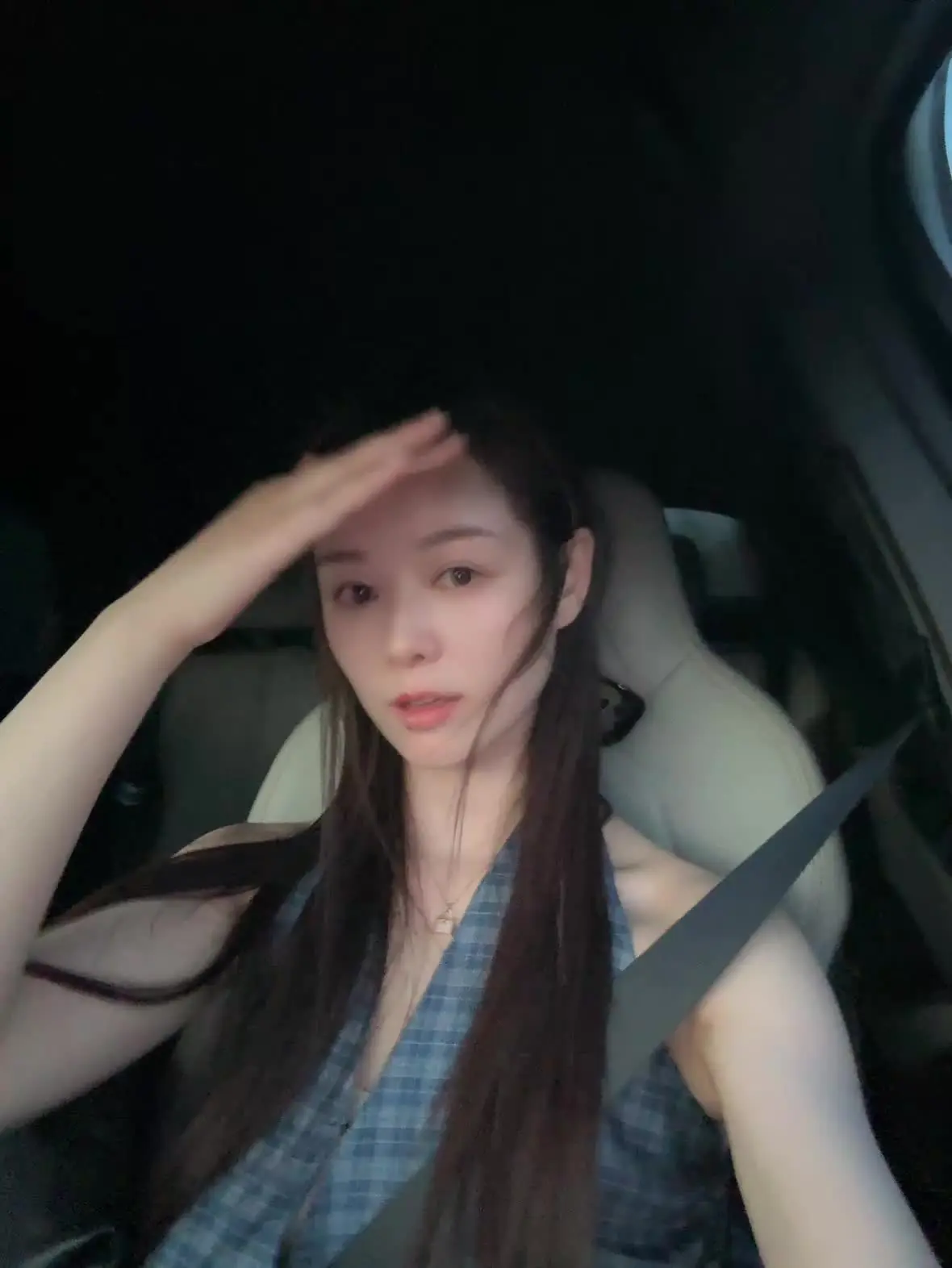 招助理：一个月十w，帮我挣一百w！