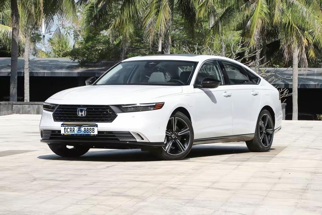 二手雅阁PHEV，12万买台B级插混？这台本田“骨折价”背后，是机会还是深坑？