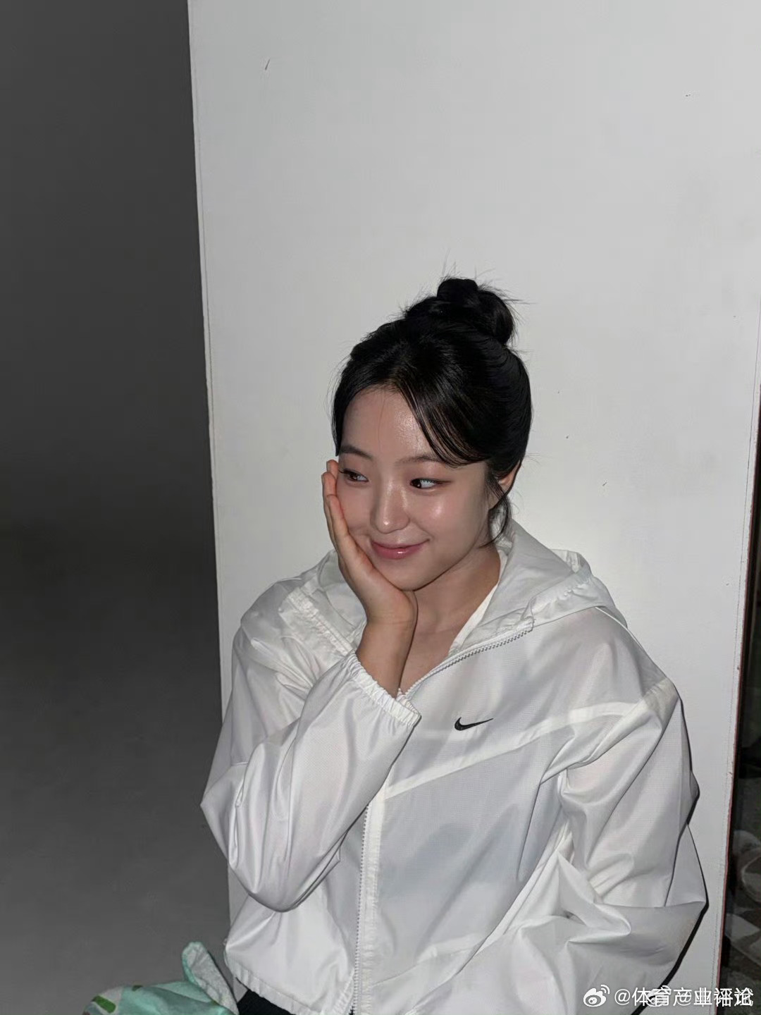 申裕斌甜蜜暴击一眼就能看出是韩国选手，耐克要不要考虑签一下，乒乓球也可以是运动生