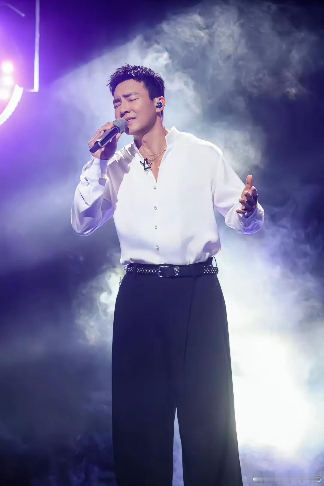 初舞台被吐槽跑调，刘畊宏一公唱出大vocal既视感谁也没料到，刘畊宏在节目里前后
