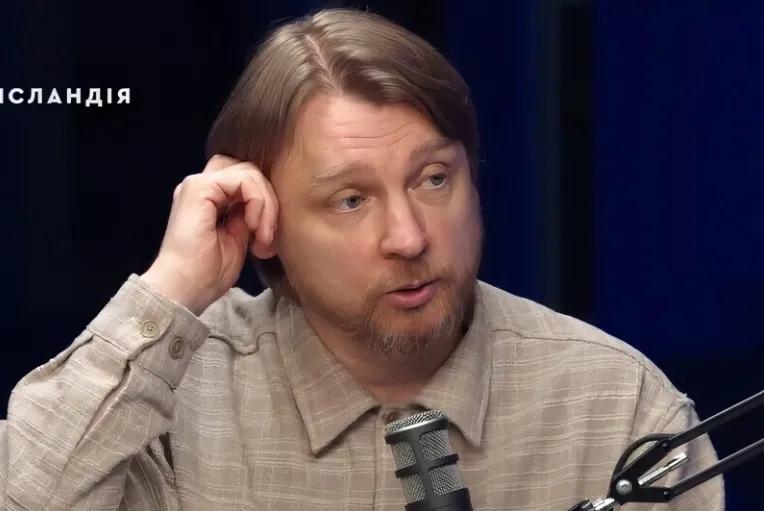 12月4日，一则“泽连斯基将在新年夜辞职”的消息搅动国际舆论场，但爆料者的特殊身