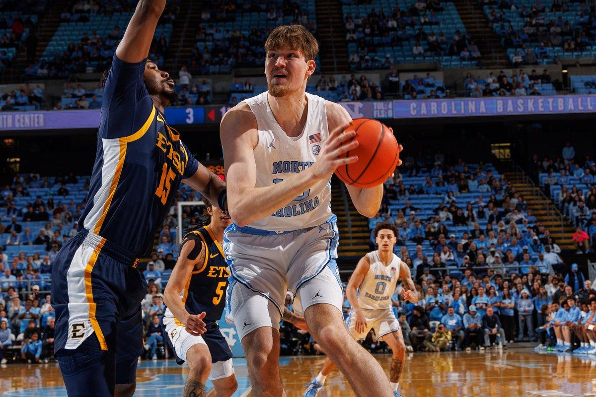 全美第12号种子北卡罗来纳大学以77比58战胜了东田纳西州立大学。本场比赛后，北