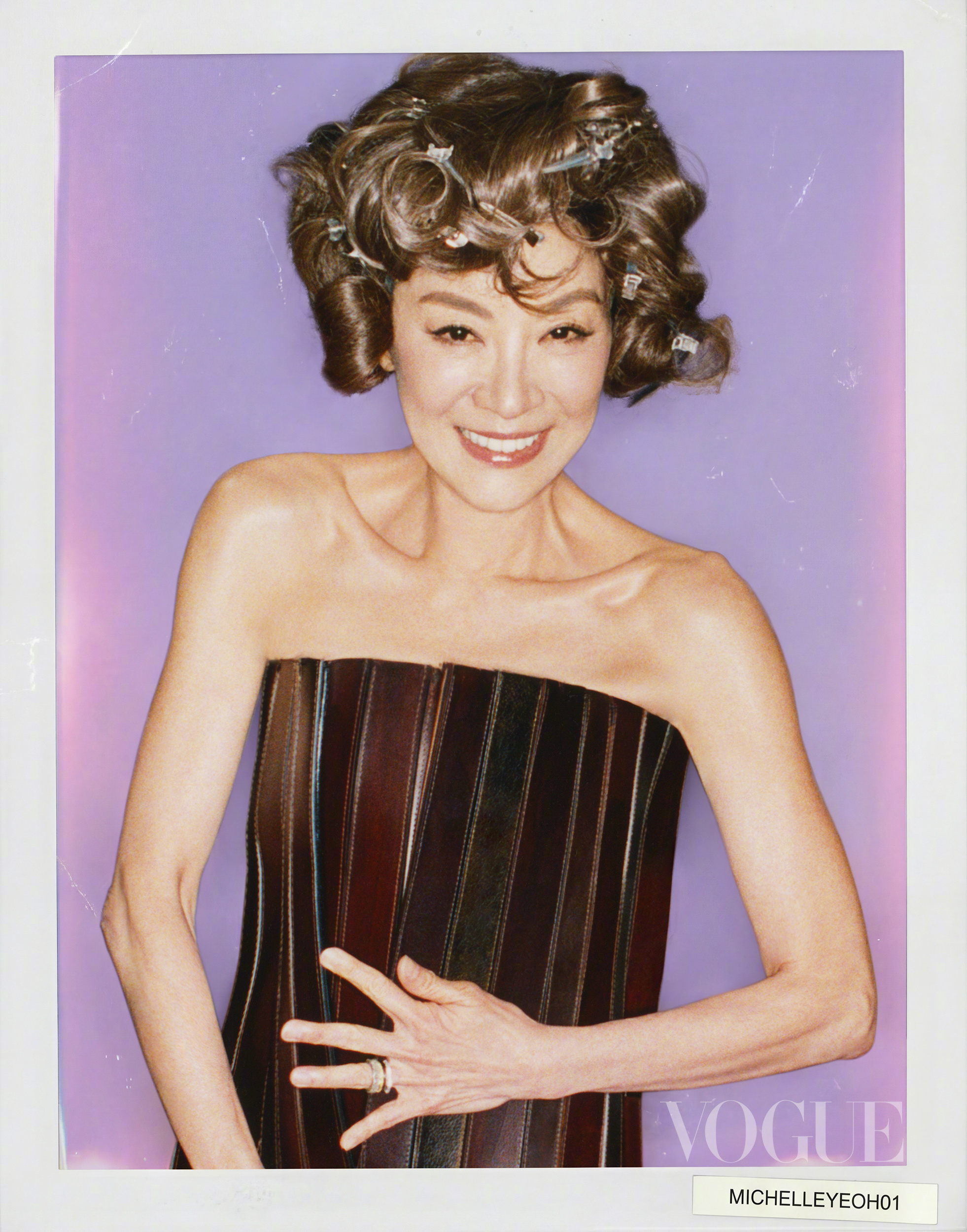 时隔四年迎来二登，Miu Miu助力影后杨紫琼登上VOGUE七月刊，好时髦，越活