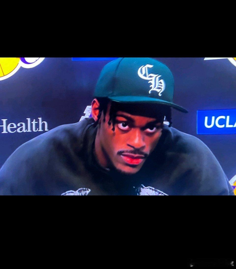 12月15日讯 NBA常规赛继续进行，湖人客场116-114战胜太阳。本场比赛，