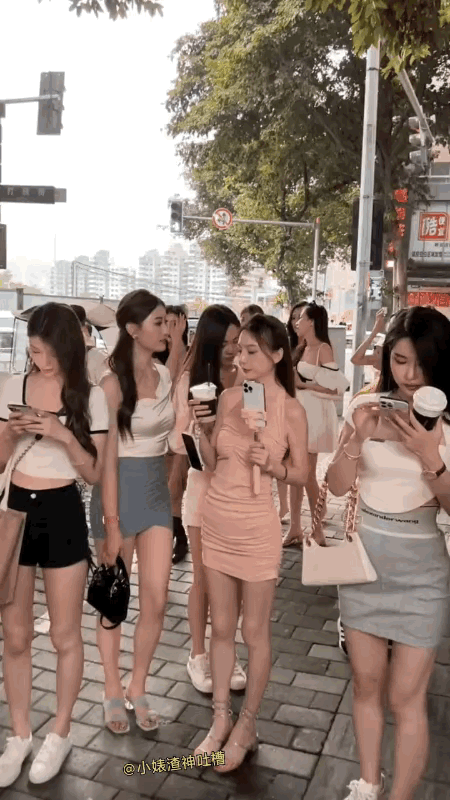 不得不说，现在的女孩子是真瘦啊