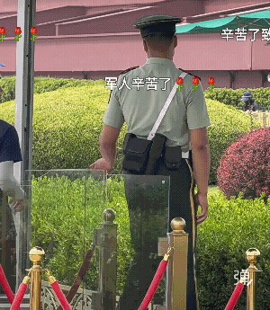 提个建议，岗亭下面做个通风管道可以吗？通风口做的隐蔽点，从下往上送风，成本也用不