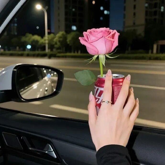 🌀 𝒞𝓎𝒸𝓁𝑒  “我们都在各自的循环里，练习破茧” ​​​