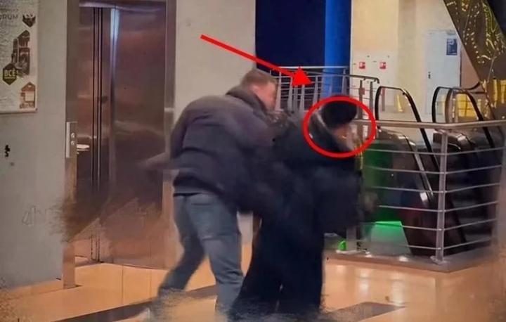 美国大兵殴打韩国人涨粉？
        网上流传“美国大兵殴打韩国人涨粉”的事
