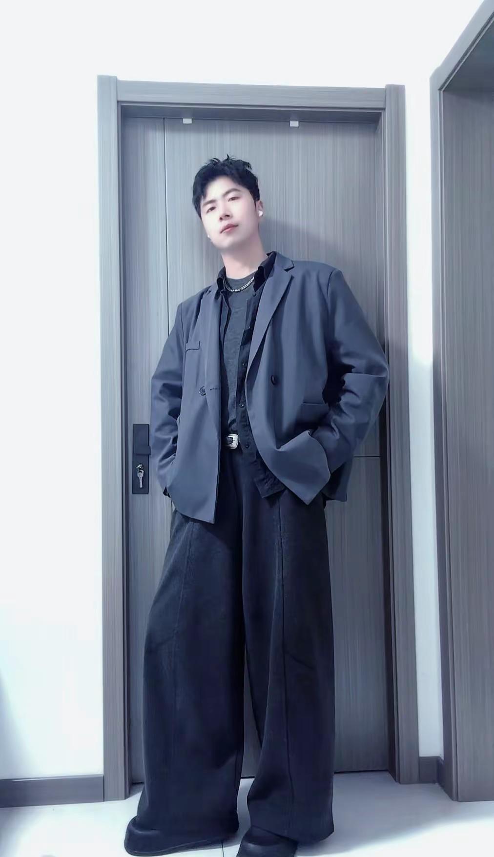 和天蝎相处久了你就会发现 待我如初这四个字 在天蝎这都是最基本的行为准则ootd