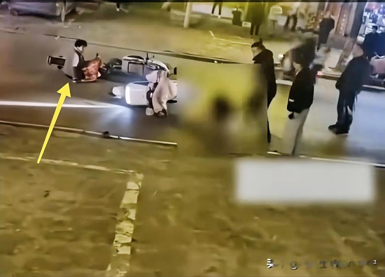 不是一家人，不进一家门！这一窝一个好东西也没有！
     平顶山这次打人事件，