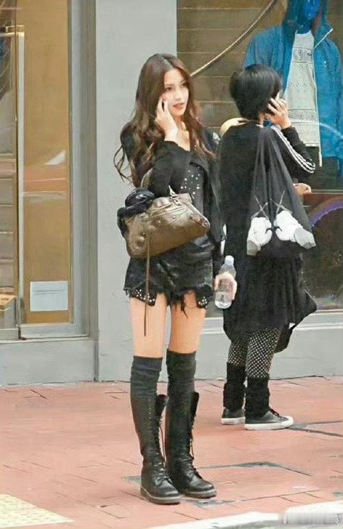 素人时期的Angelababy，没得太出众了我是星探我也第一个发现她  太美了！