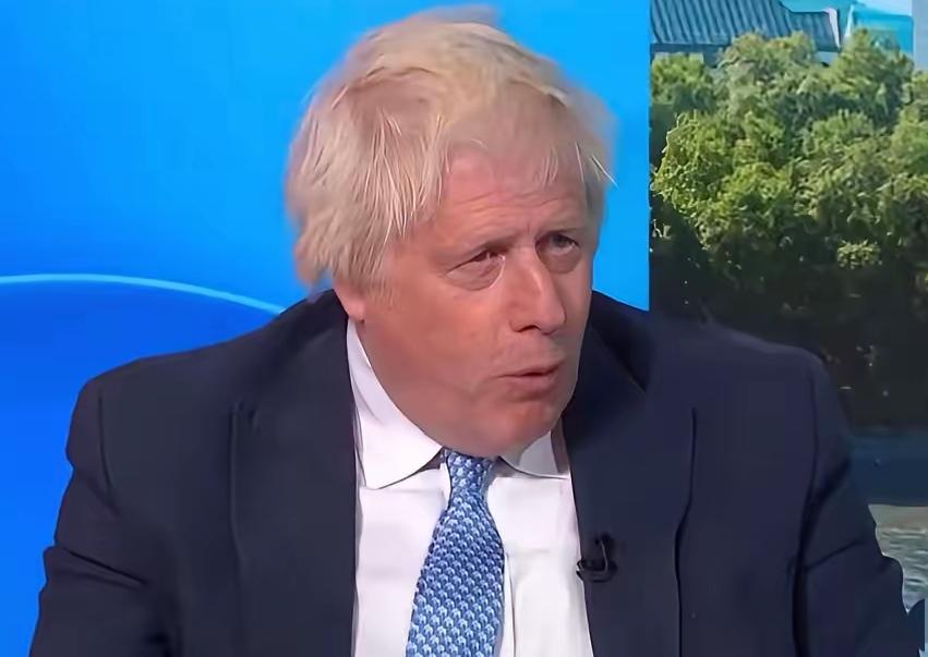 英国前首相鲍里斯·约翰逊7月21日公开表示，结束俄乌战争的一个途径，就是由华盛顿