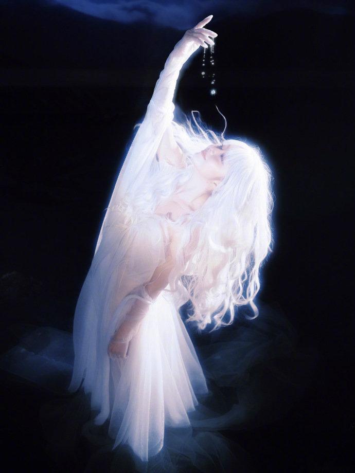 谭松韵白月光谭松韵冰雪白发 谭松韵冰雪白发 