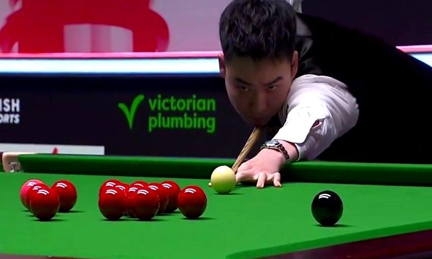 这篇文章的大标题主要讲的是什么内容？
 

|这篇学术论文是发表在哪一本科学期刊