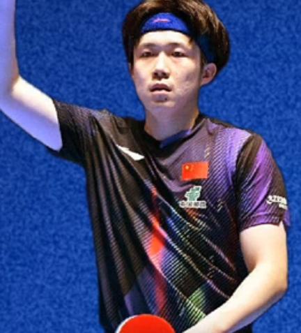 王楚钦
四句话火了!
第一句：我对自己就两点要求，
外战全力以赴把荣誉留在中国，