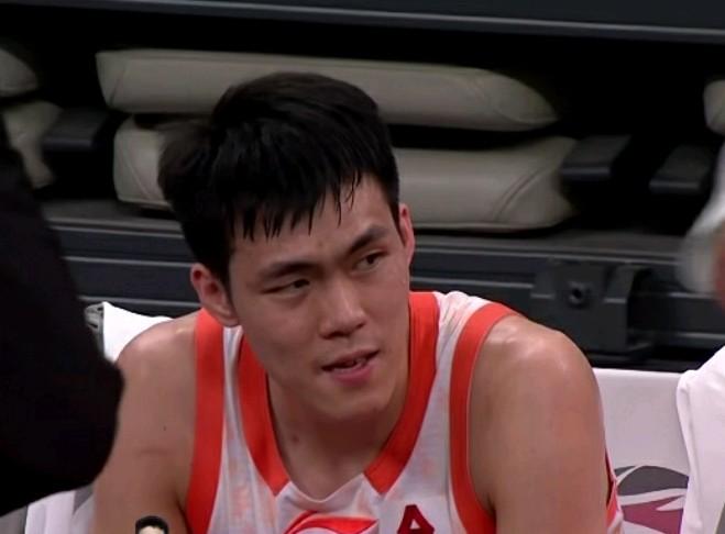 庞峥麟：还有很长的路要走！

在江苏肯帝亚客场惨败深圳马可波罗的比赛中发生极其尴