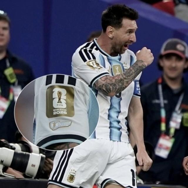 梅西与库尔图瓦一样，身着FIFA 2026世界杯“明星”球衣亮相世界杯！

在他
