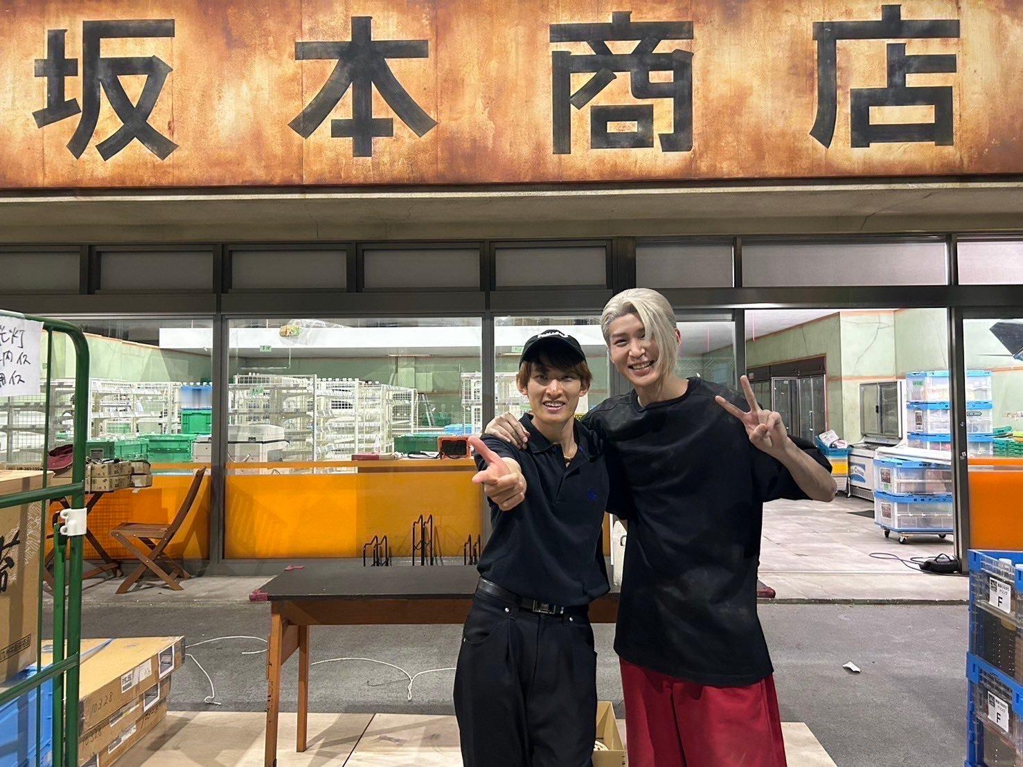 居然是打完高爾夫經過wwwwww 