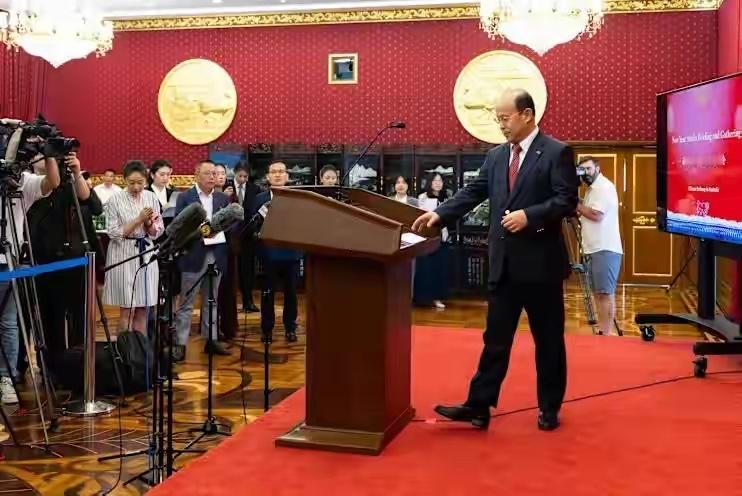 全面反华？澳洲通告全球：达尔文港收归国有，中方打响立威第一枪

这事儿一出来，国