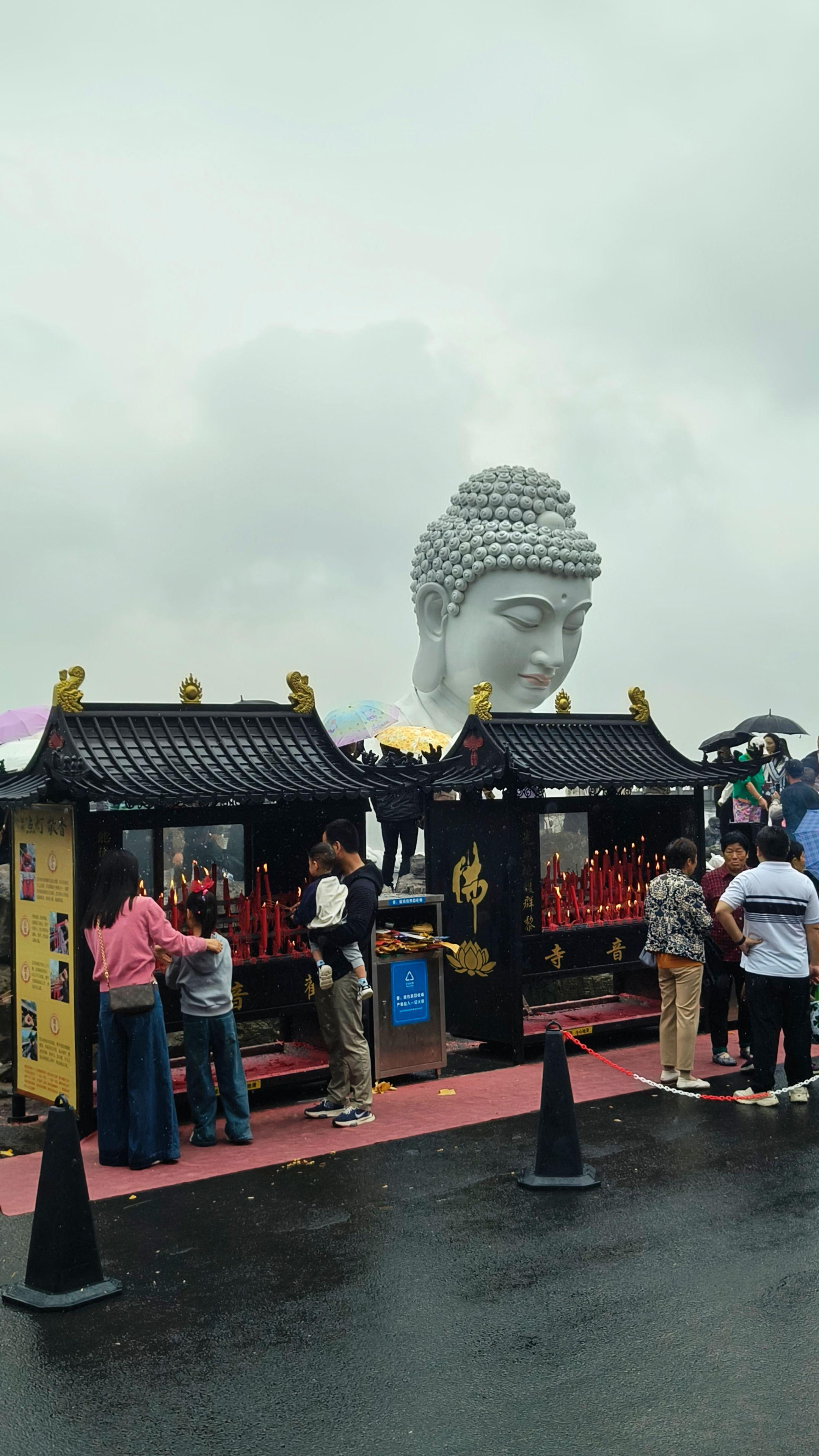 乱作一团的内心，无法平静，就鼓励鼓励我就好！