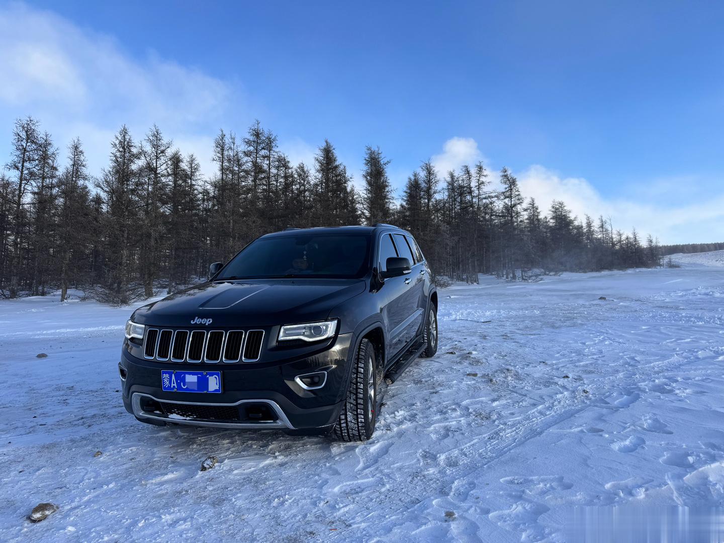 在快零下30度冰天雪地环境中，还是这种老旧传统燃油越野车开得劲[舔屏]只要水温上