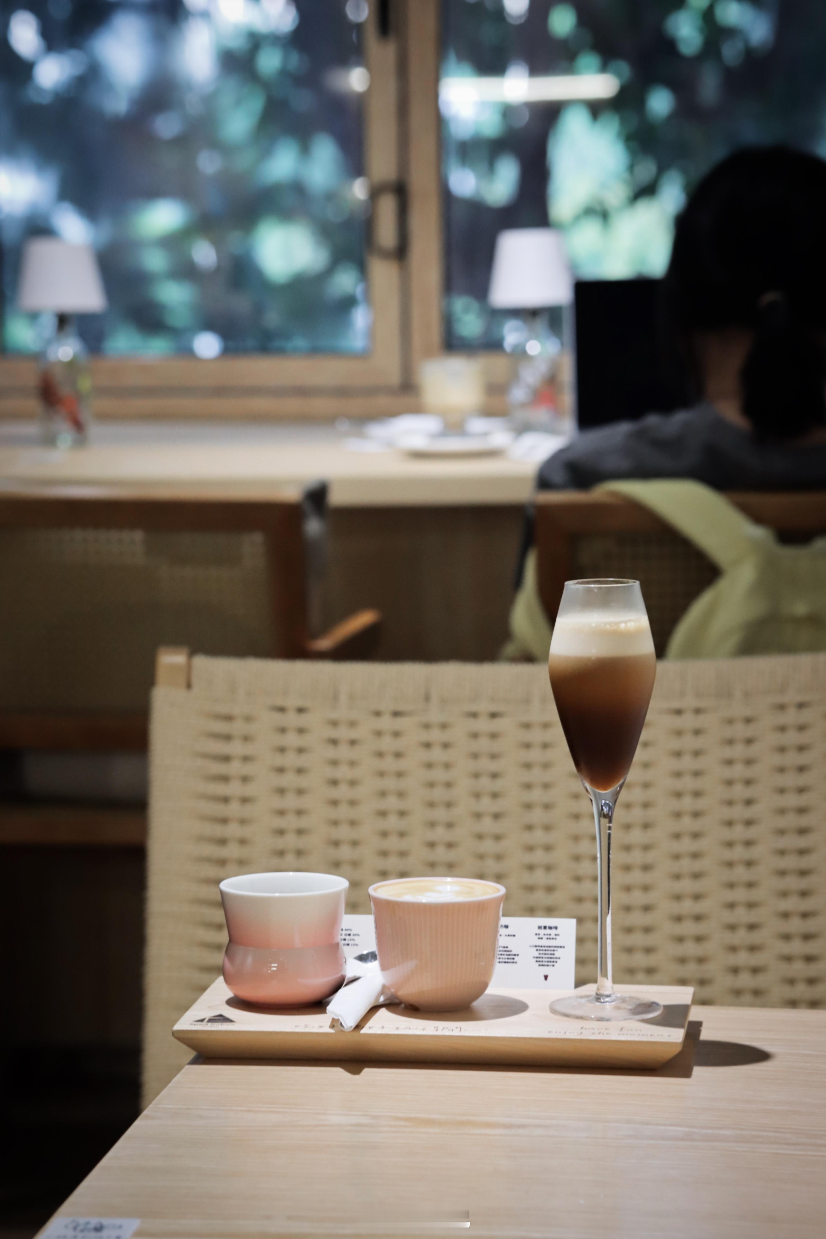 时隔两年再探依旧是不得我心本来还点了小食set发现漏单了…那我就趁机不要了